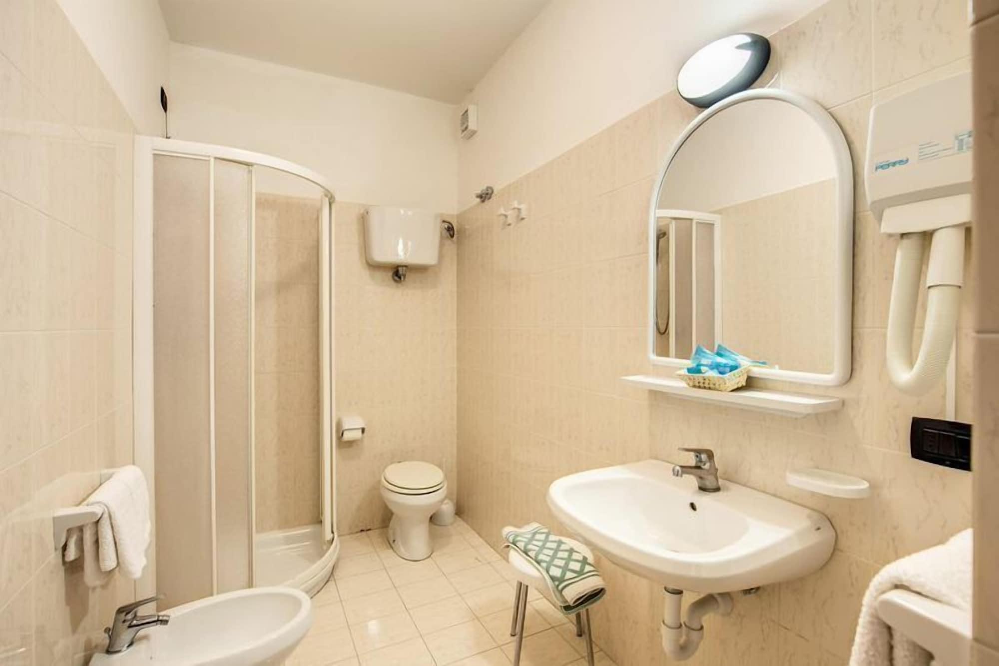 Hotel Roma Assisi Bagian luar foto